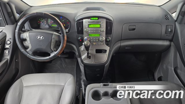 Hyundai Starex 2013 — photo 10
