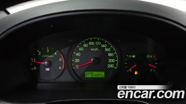 Hyundai Starex 2013 — photo 11