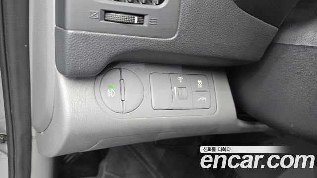 Hyundai Starex 2013 — photo 21