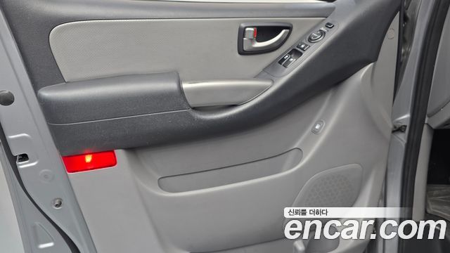 Hyundai Starex 2013 — photo 14