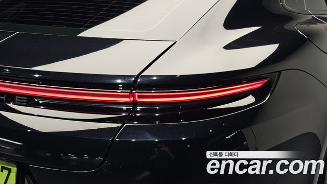 Porsche Panamera 2025 — photo 9