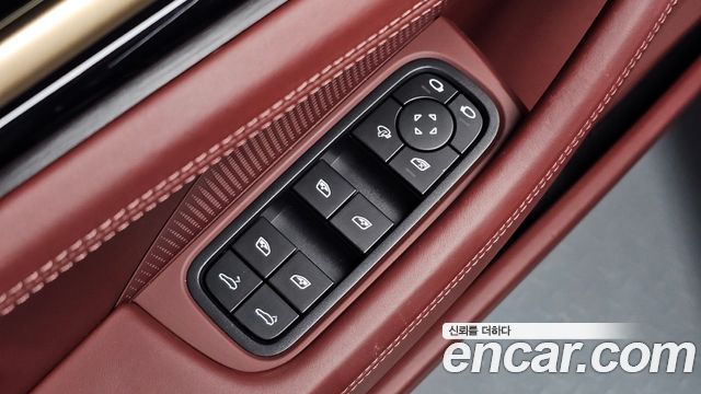 Porsche Panamera 2025 — photo 32