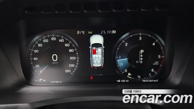 Volvo XC90 2018 — photo 11
