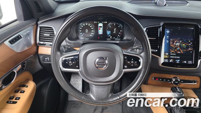 Volvo XC90 2018 — photo 19