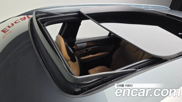 Volvo XC90 2018 — photo 25