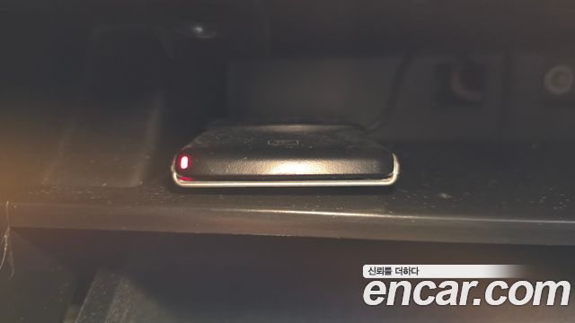 Volvo XC90 2018 — photo 34