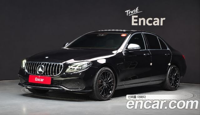 Mercedes-Benz E-Class 2019 — photo 1