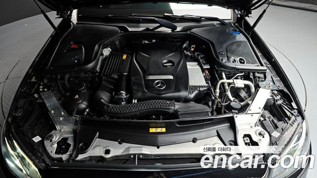 Mercedes-Benz E-Class 2019 — photo 6