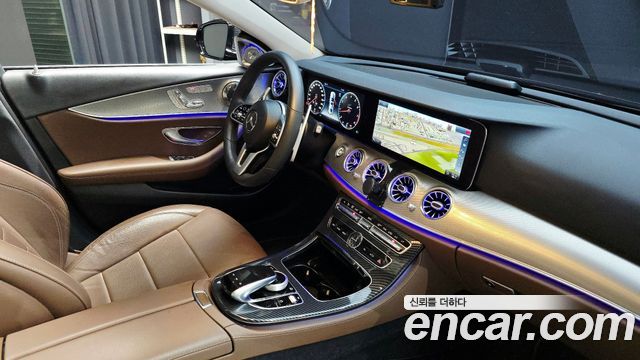 Mercedes-Benz E-Class 2019 — photo 25