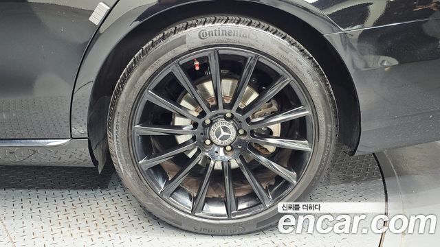Mercedes-Benz E-Class 2019 — photo 7