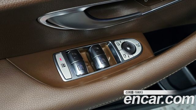 Mercedes-Benz E-Class 2019 — photo 27