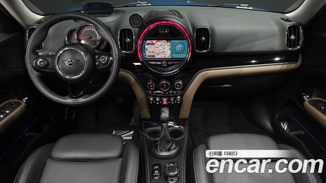 Mini Countryman 2019 — photo 10