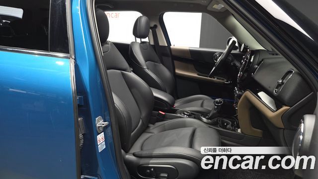 Mini Countryman 2019 — photo 17