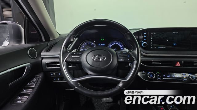 Hyundai Sonata 2021 — photo 18