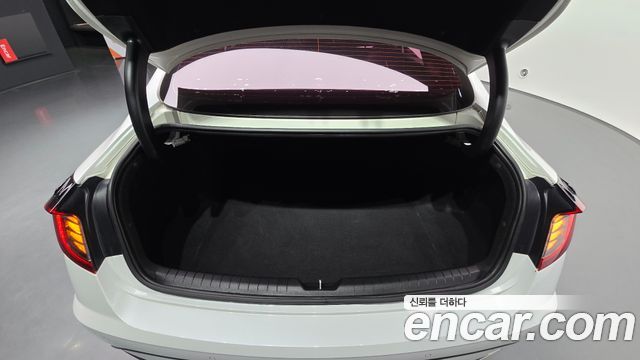 Hyundai Sonata 2021 — photo 28