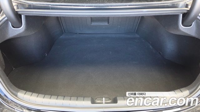 Hyundai Grandeur 2018 — photo 26