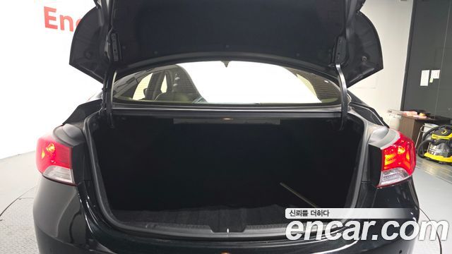 Hyundai AVANTE 2014 — photo 20