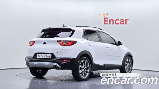 Kia Stonic 2020 — photo 2