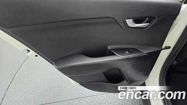 Kia Stonic 2020 — photo 15