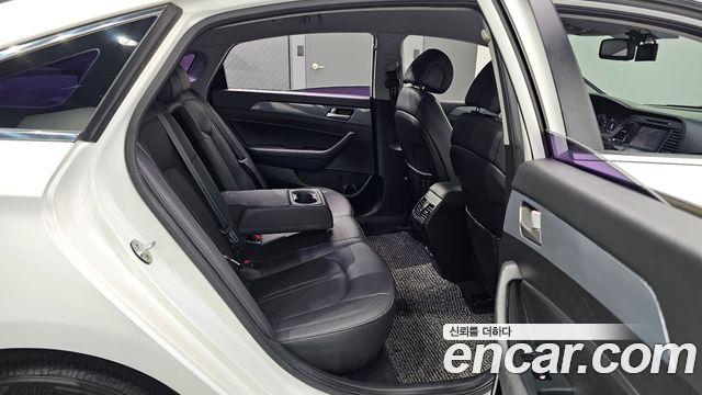 Hyundai Sonata 2016 — photo 17