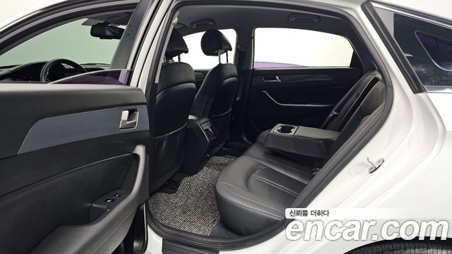 Hyundai Sonata 2016 — photo 18