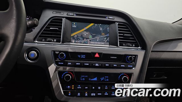 Hyundai Sonata 2016 — photo 20