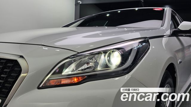 Hyundai Sonata 2016 — photo 8