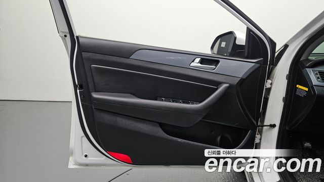Hyundai Sonata 2016 — photo 14