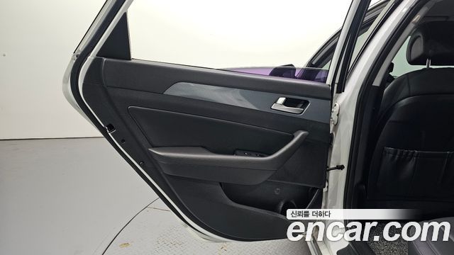 Hyundai Sonata 2016 — photo 15