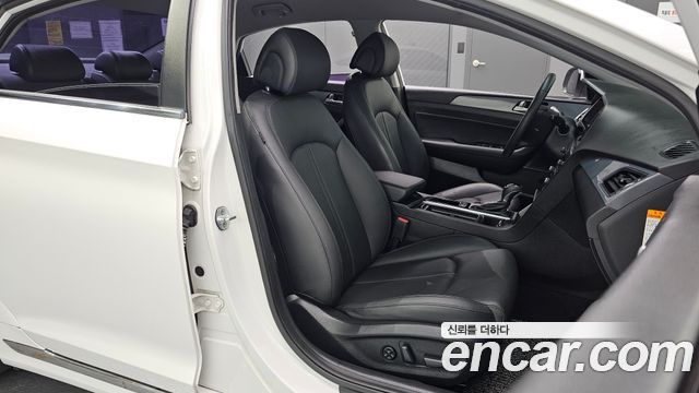 Hyundai Sonata 2016 — photo 16
