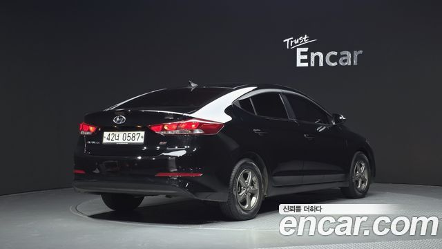 Hyundai AVANTE 2017 — photo 2
