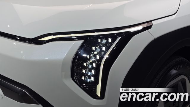 Kia EV3 2025 — photo 8