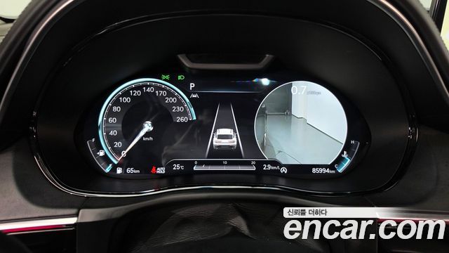 Genesis GV70 2021 — photo 11