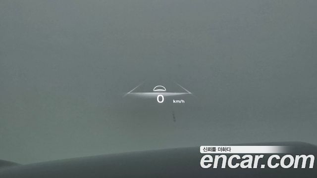 Genesis GV70 2021 — photo 31