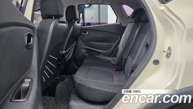 Renault Korea QM3 2017 — photo 17
