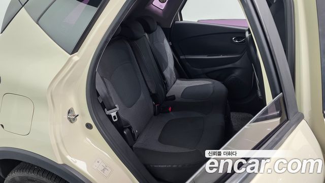 Renault Korea QM3 2017 — photo 18