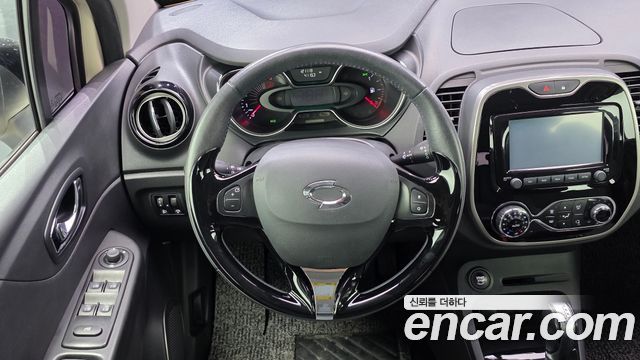 Renault Korea QM3 2017 — photo 19
