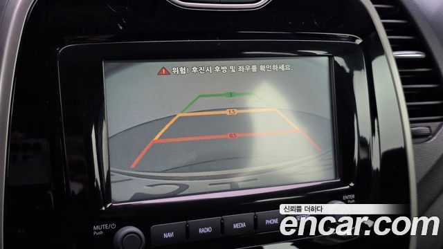 Renault Korea QM3 2017 — photo 21