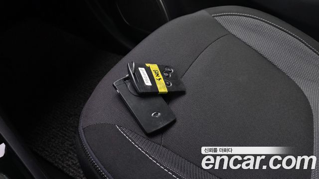 Renault Korea QM3 2017 — photo 25