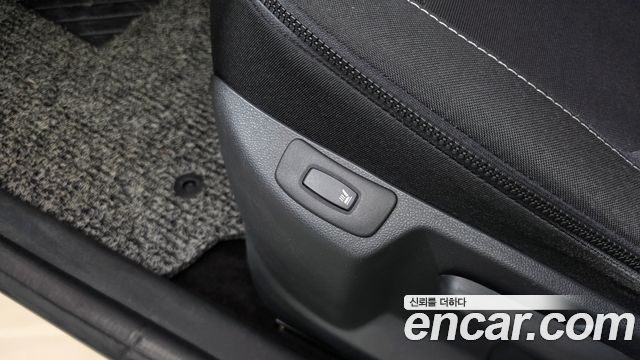 Renault Korea QM3 2017 — photo 26