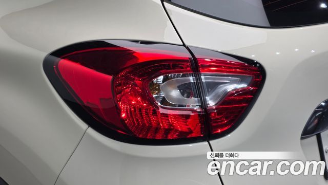 Renault Korea QM3 2017 — photo 9