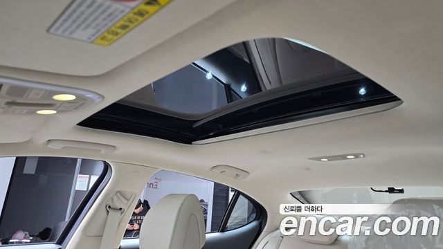 Genesis G70 2019 — photo 23