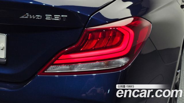 Genesis G70 2019 — photo 9