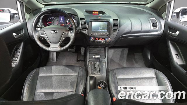 Kia K3 2013 — photo 7