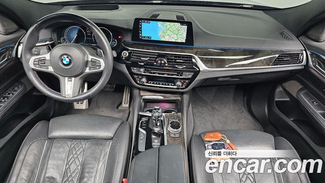 BMW Gran Turismo 2018 — photo 10