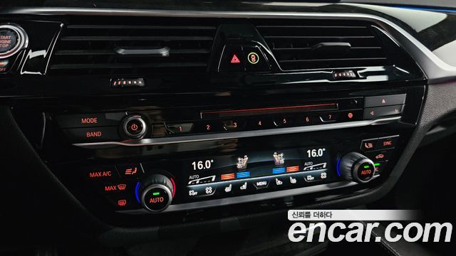 BMW Gran Turismo 2018 — photo 24