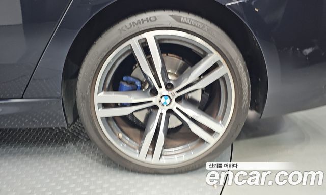 BMW Gran Turismo 2018 — photo 7