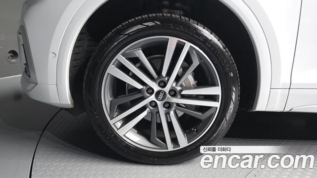 Audi Q5 2021 — photo 5