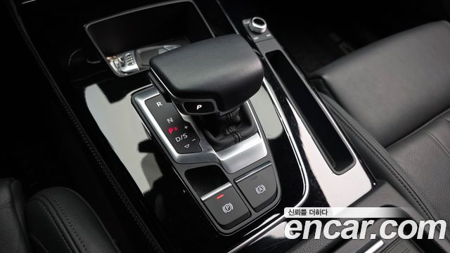 Audi Q5 2021 — photo 12