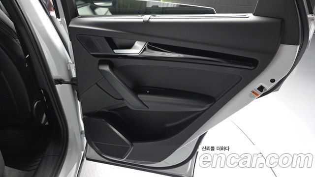 Audi Q5 2021 — photo 15